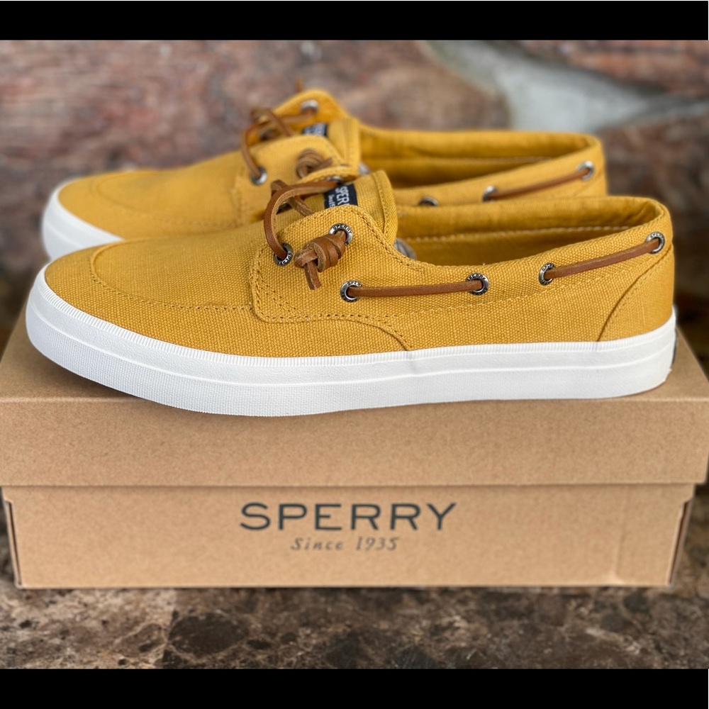 NEW Sperry Crest Boat Barrel Tie Lace Sneaker - Picture 5 of 10